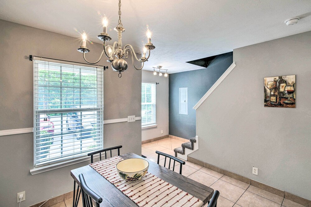 La Vergne Townhome: 22 Mi to Dtwn Nashville! - Property Image 9
