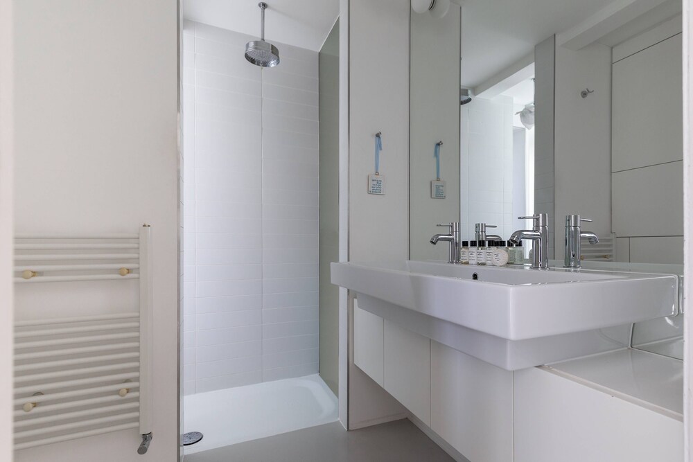 Crawford Street II by Onefinestay