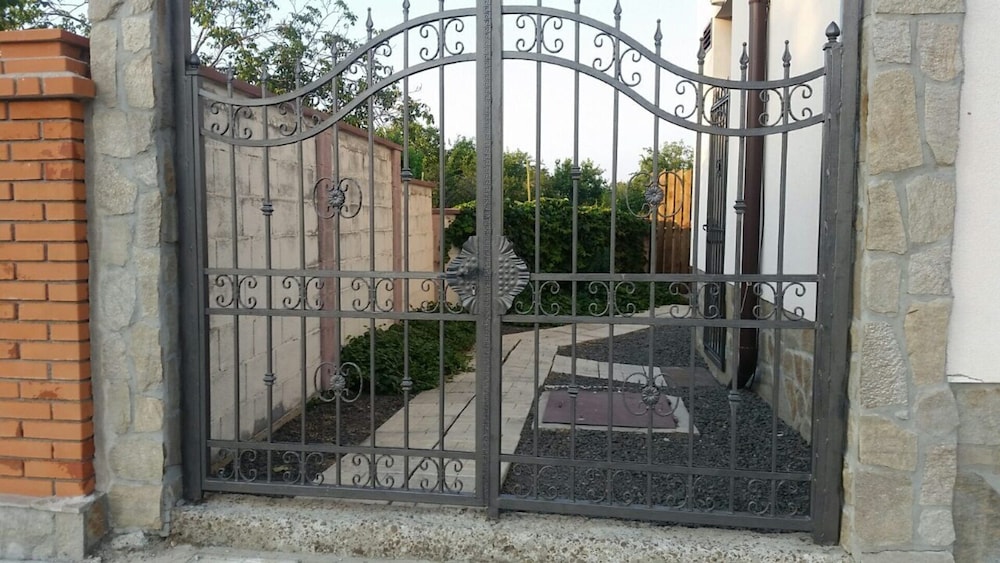 Photo 32
