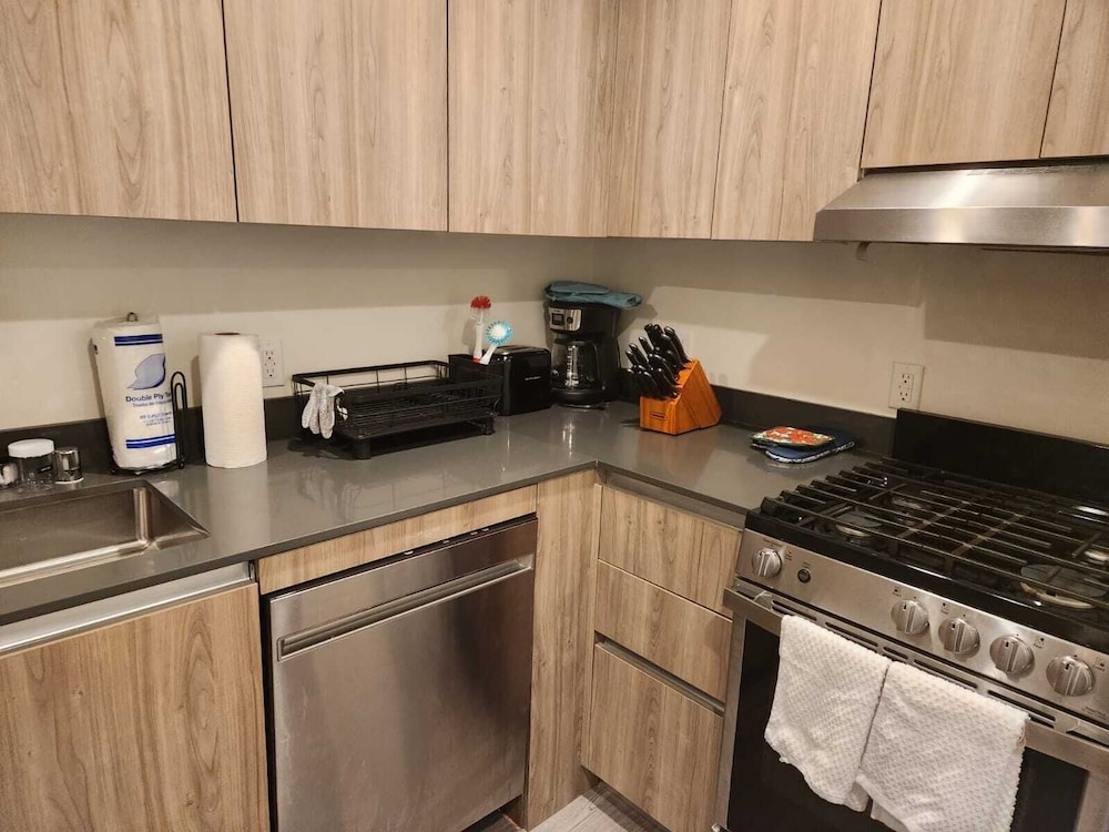 Urban Chic Apart-Hotels in Central LA