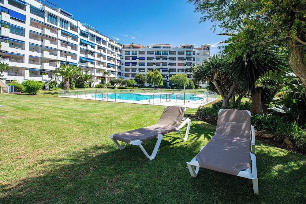 Beautiful 2 Bedrooms Apartment In Puerto Banus