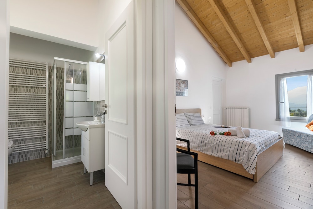 Viola Apartment