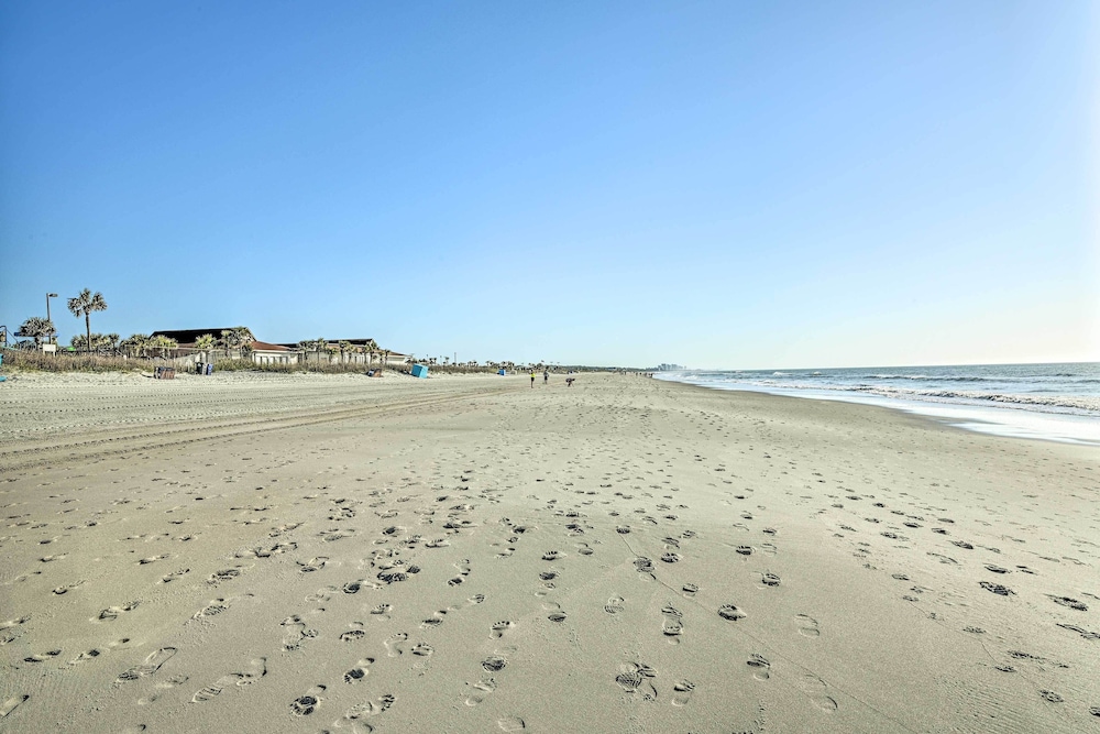 Steps to Shore: Resort Getaway in Myrtle Beach!
