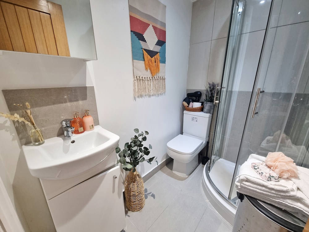 4Bed 3Bath - 8min to London Bridge