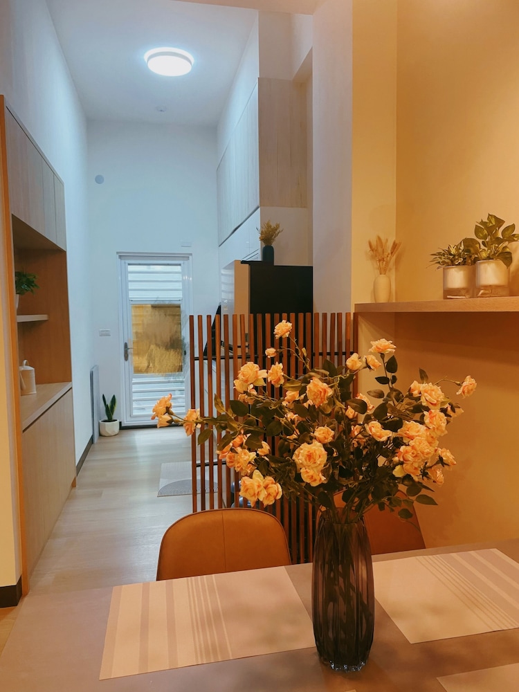 Orange Homestay