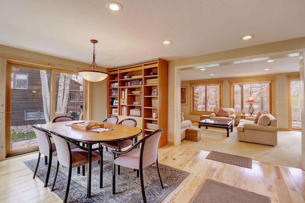 1250 Willow Grove 3 Bedroom Townhouse