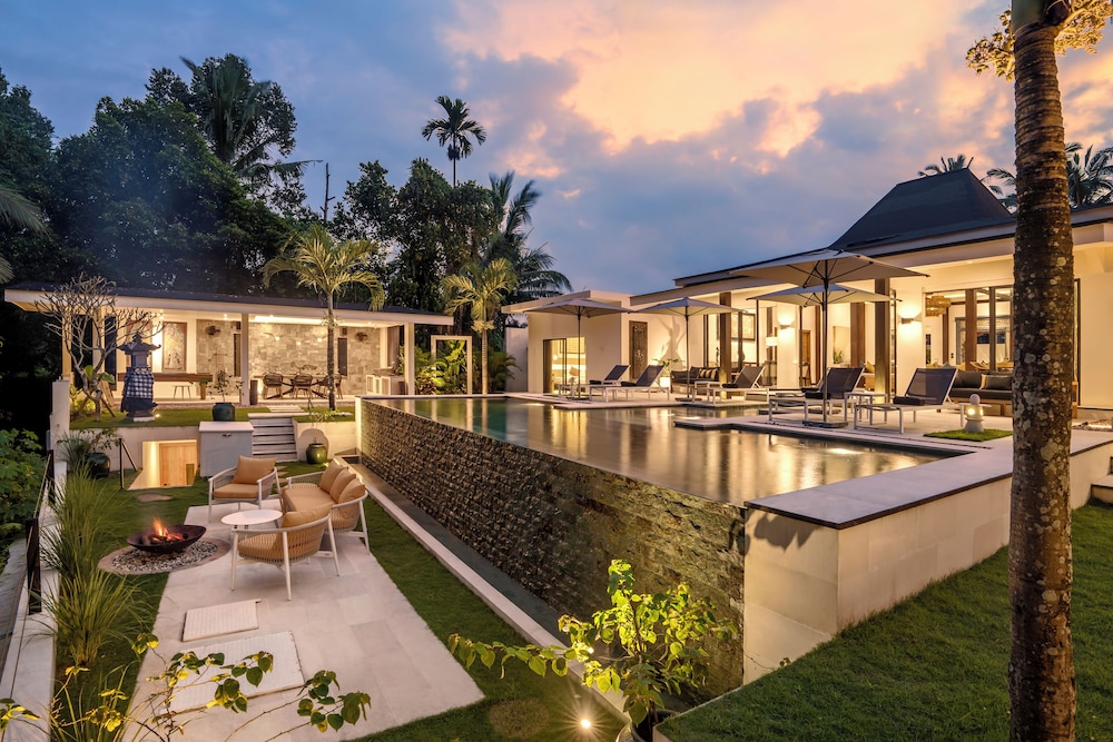 Villa Aikyam