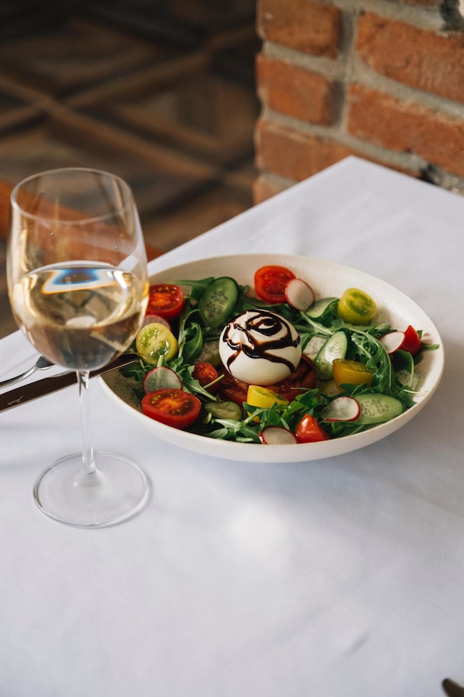 ACC Olives Hotel & Restaurant
