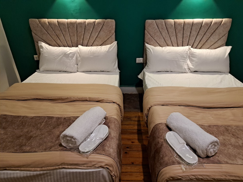 Downtown Family Suites