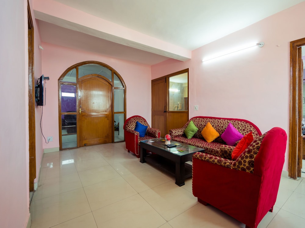 OYO 6478 Hotel Green Land
