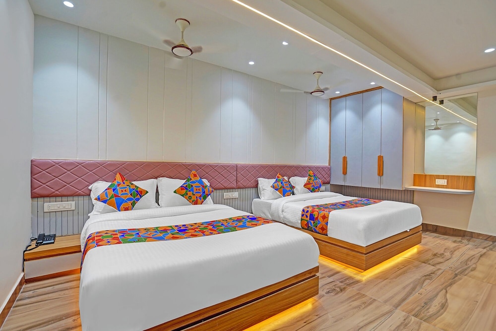 Fabhotel Raj Palace I