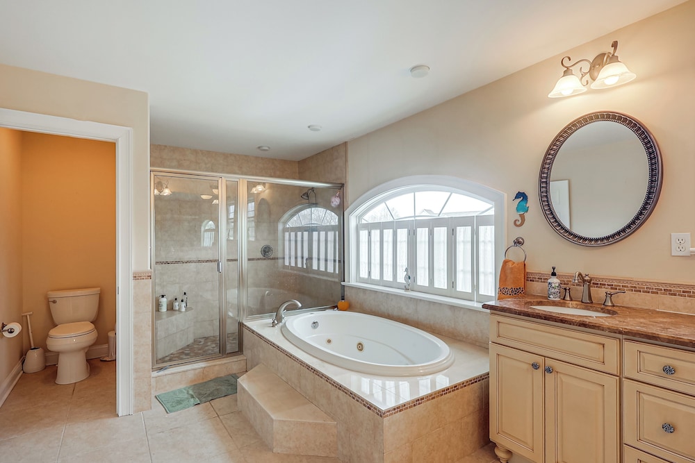 3 Mi to Shore: Spacious Gem w/ Yard in Cape May