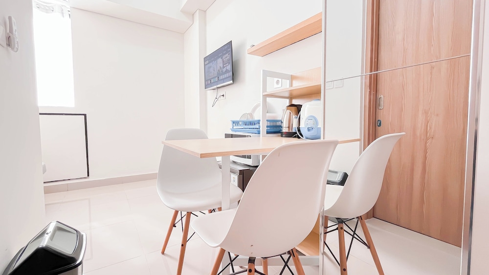 Comfortable Studio Room (No Kitchen) at Bandaraya - Tallasa City Makassar Apartment