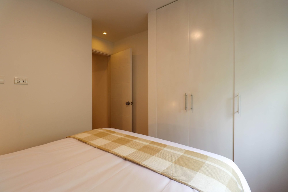 w Elegant 2BR w Spacious Terrace in Miraflores