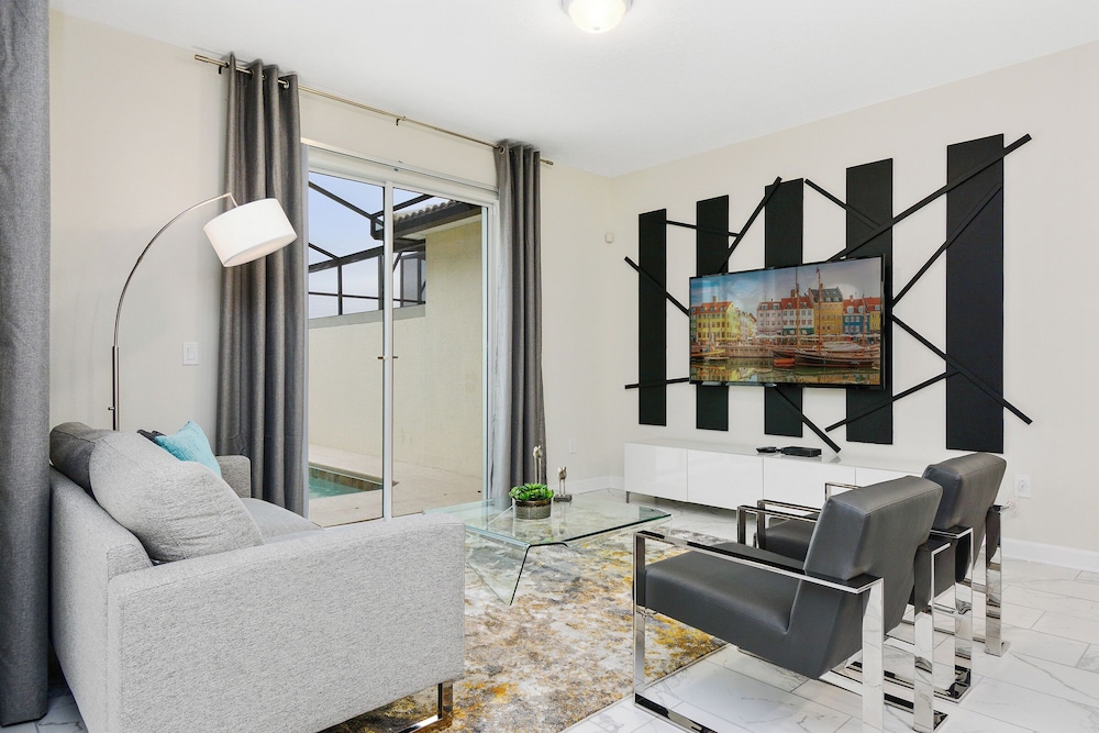 Four Bedrooms w Pool Townhome 4841 - Image 5