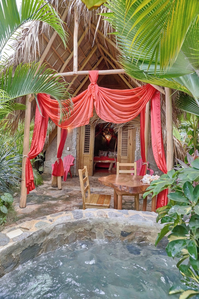 CHALET TROPICAL Hotel & Restaurant-Pizzeria
