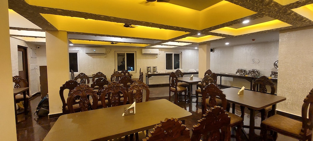 Nazri Hotel