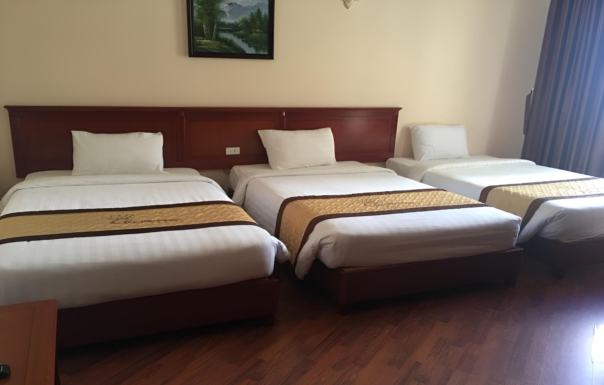 Crown Hotel