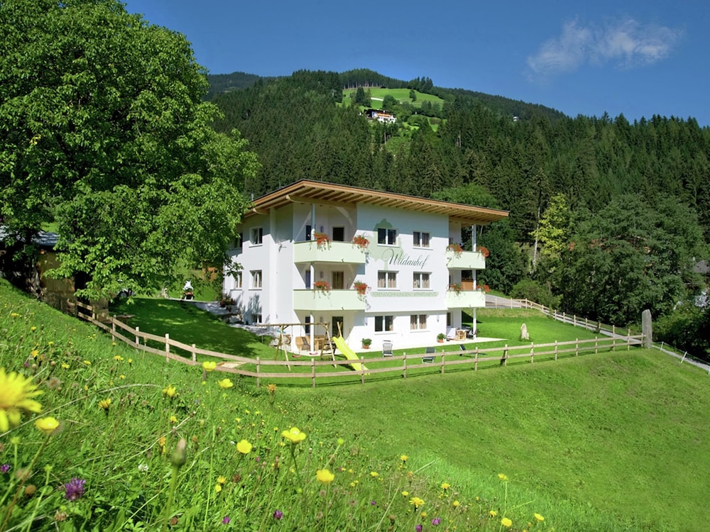 Luxurious Apartment in Fugen Near Forest