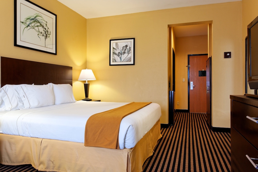 Holiday Inn Express Crockett by IHG view 3