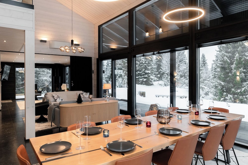 High-Quality 4BR Villa in Rukatunturi