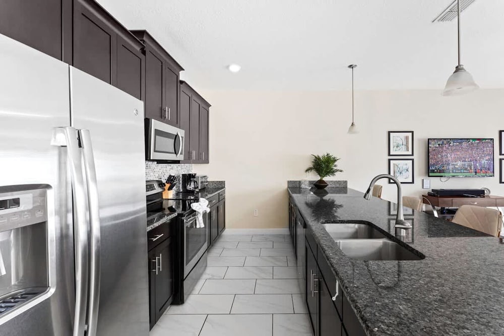 Mickeys Magical Home 4BR With Private Pool