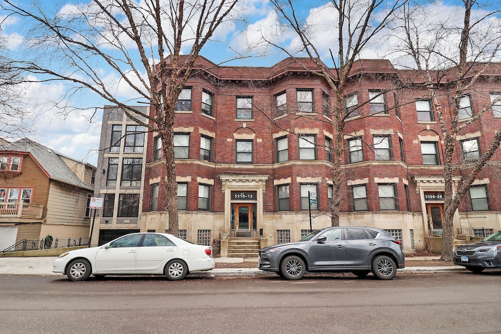 Complete 3BR - Blackstone 2