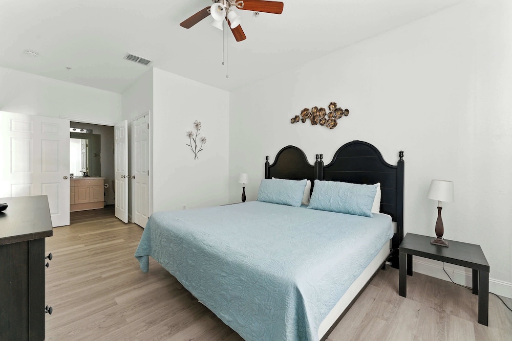 Resort Condo 3BR - Pool Balcony Near Disney