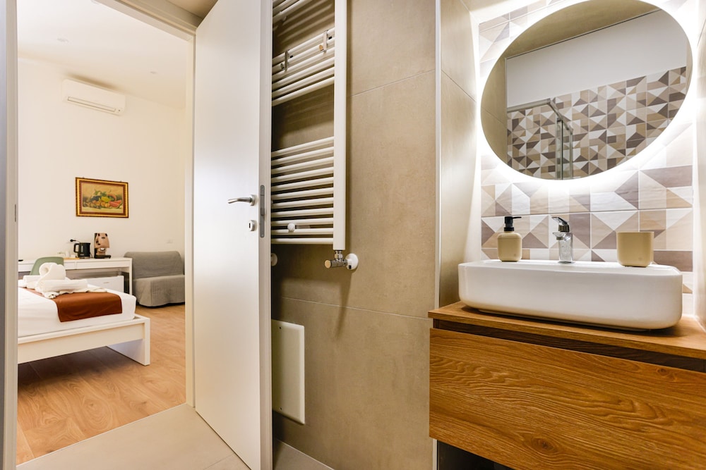 Santa Patrizia a Chiaia Apartment