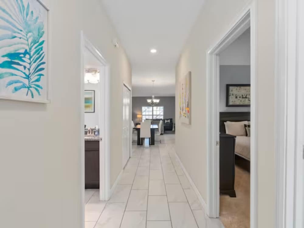 Free Amenities Spacious Home King Beds