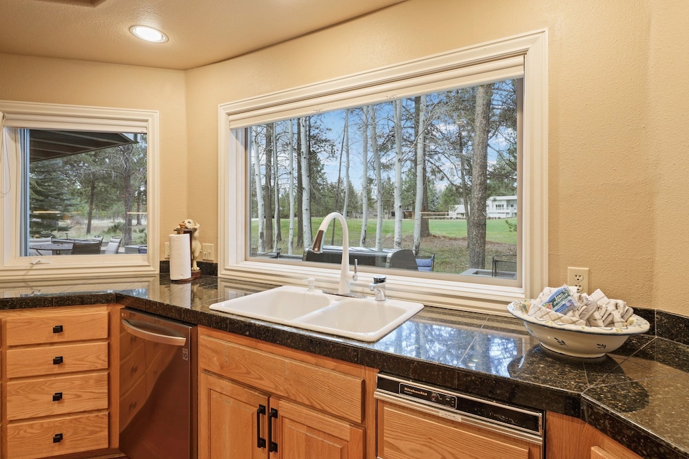 Winners Circle 30 5 Bedroom Home