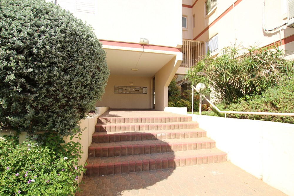 Royal Lea Apartments