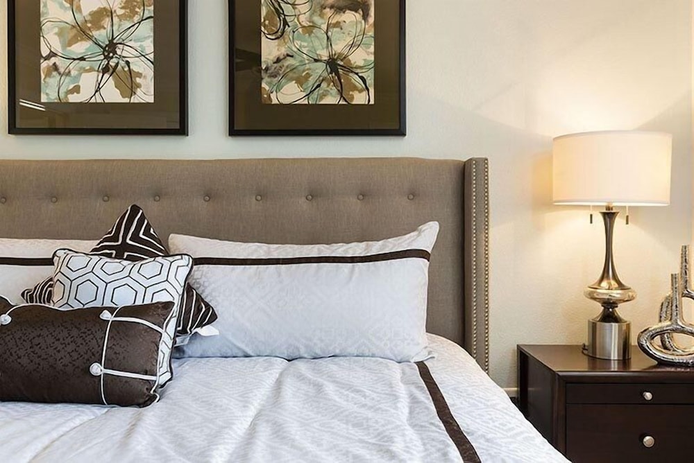 Condo Centre Courts Finest 3 Bedroom Reunion - Image 4