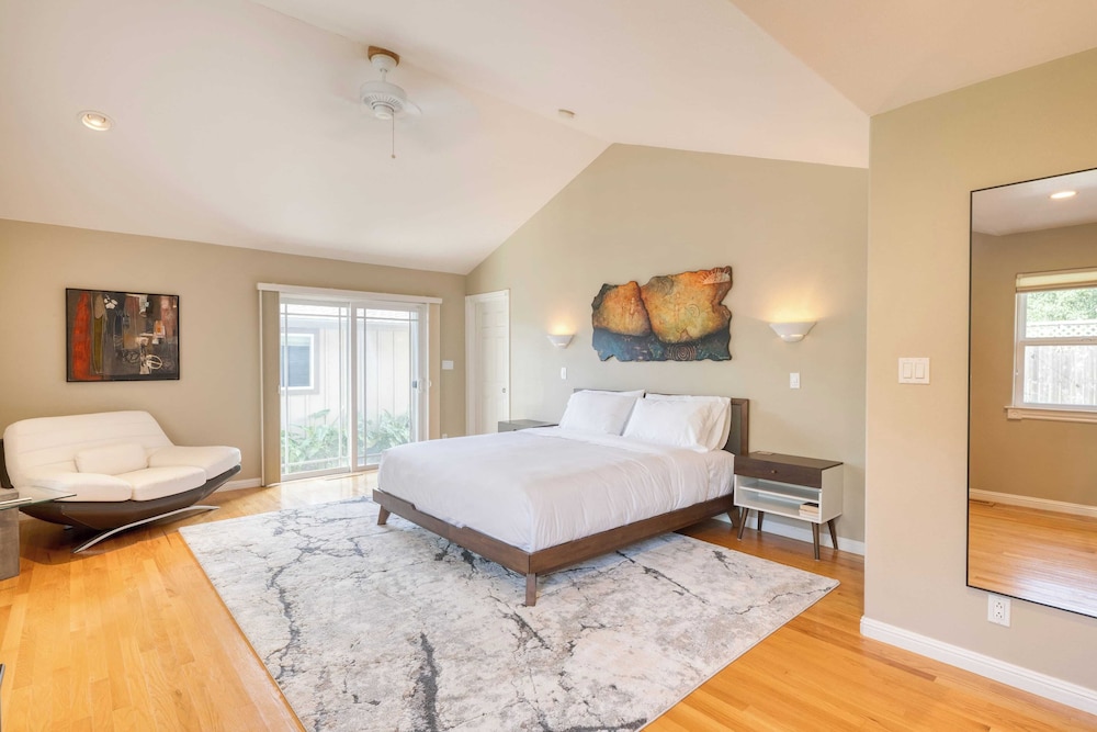 Pool + Hot Tub + Firepit + Game Room Minutes From Sebastopol & Russian River Baker Lane Retreat