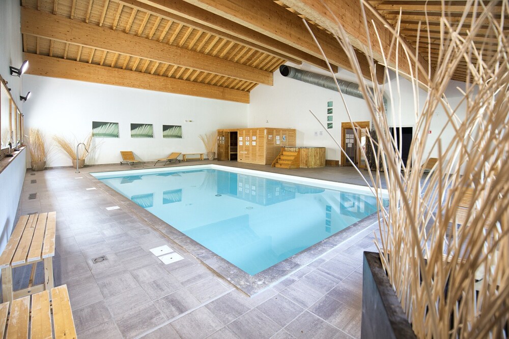 Hameau 2 006 - SPA & Piscine Appartement 6 Pers