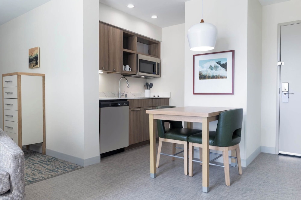 Homewood Suites By Hilton Puyallup Tacoma