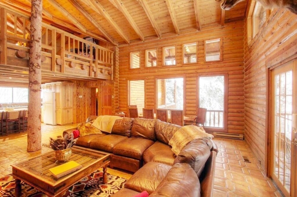Log Cabin on the Stream