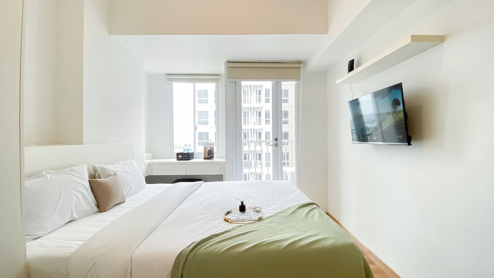 New and Homey Studio at Floor 35th Tokyo Riverside PIK 2 Apartment