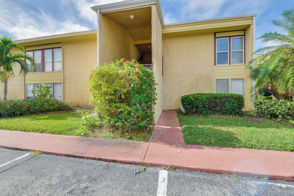 3 Mi to Siesta Key Beach: Condo w/ Heated Pool!