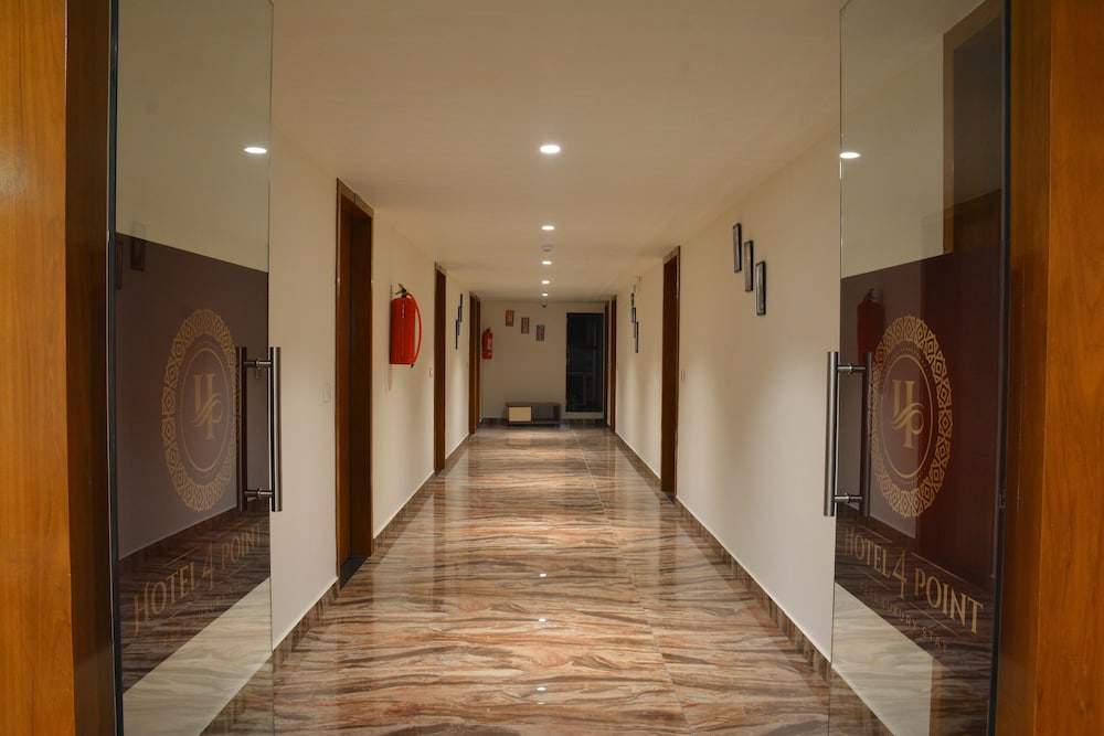 Hotel 4 Point