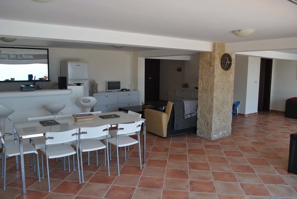 Villa Goodens by Amy Villas view 4