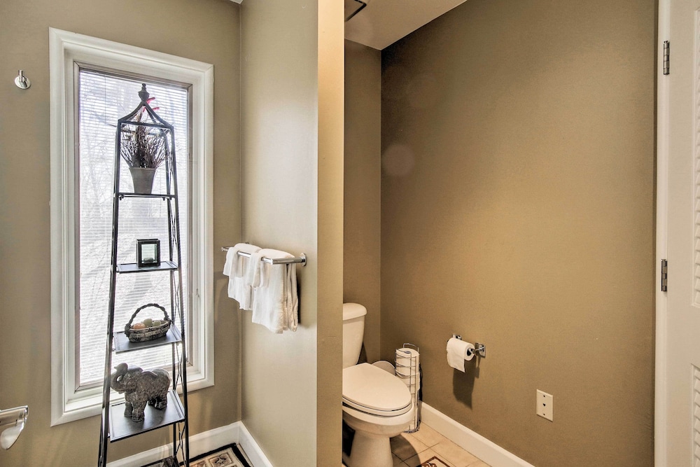 The White Elephant Inn Getaway w/ Pool  Hot Tub! - Property Image 31