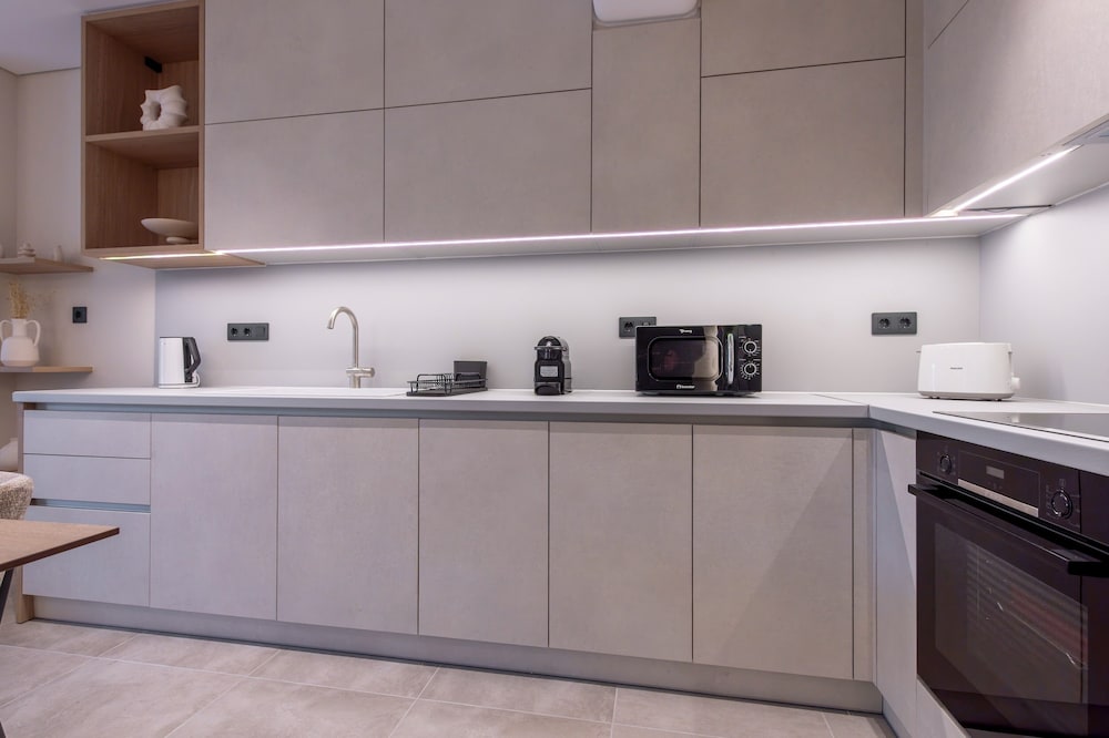 Phaedrus Living: Athens Luxury Residences Sands.