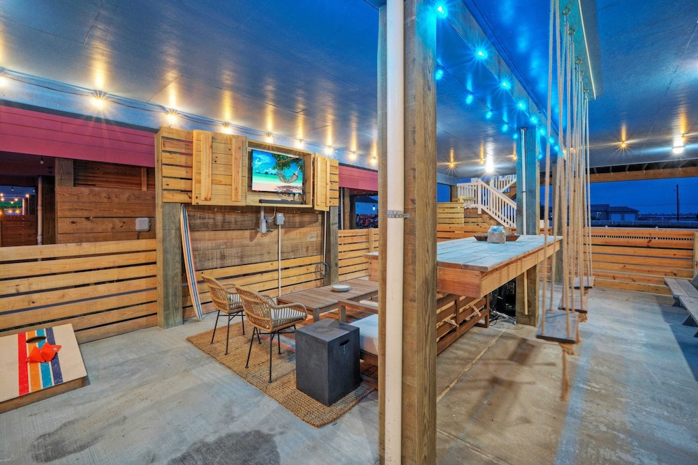 Salty Texan by Avantstay Central Location, Views