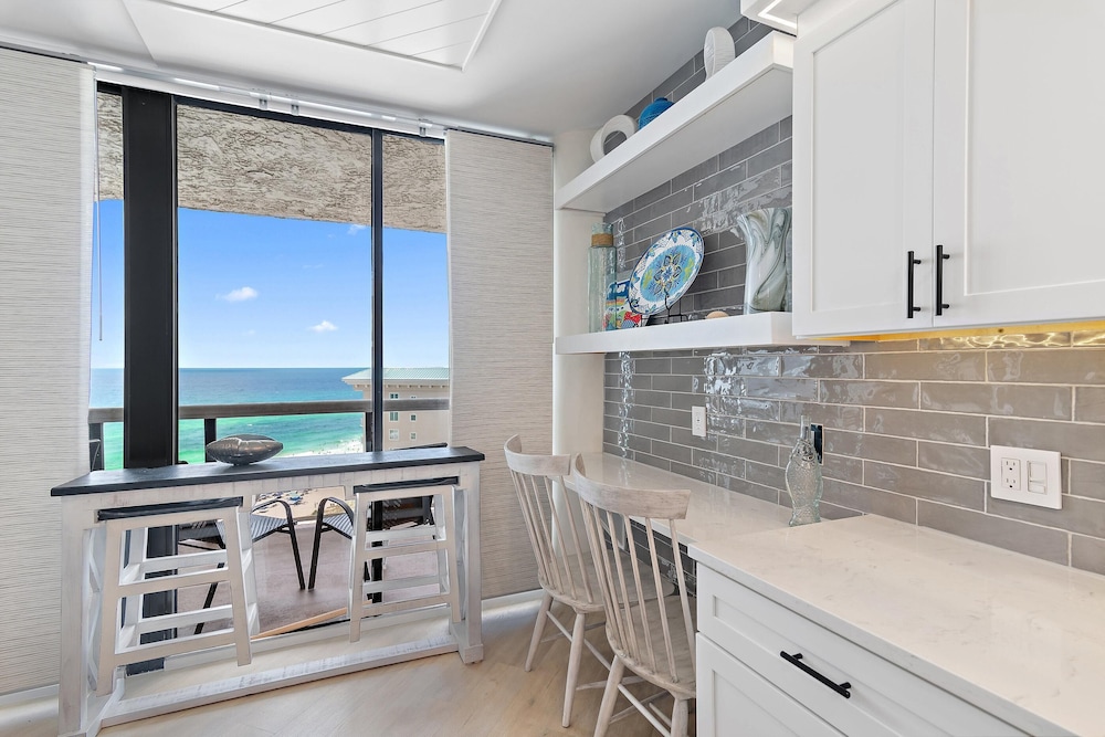 Surfside Resort #1406