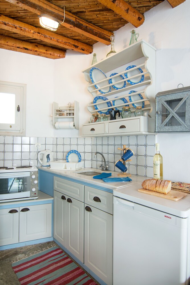 Serifos Houses Hora