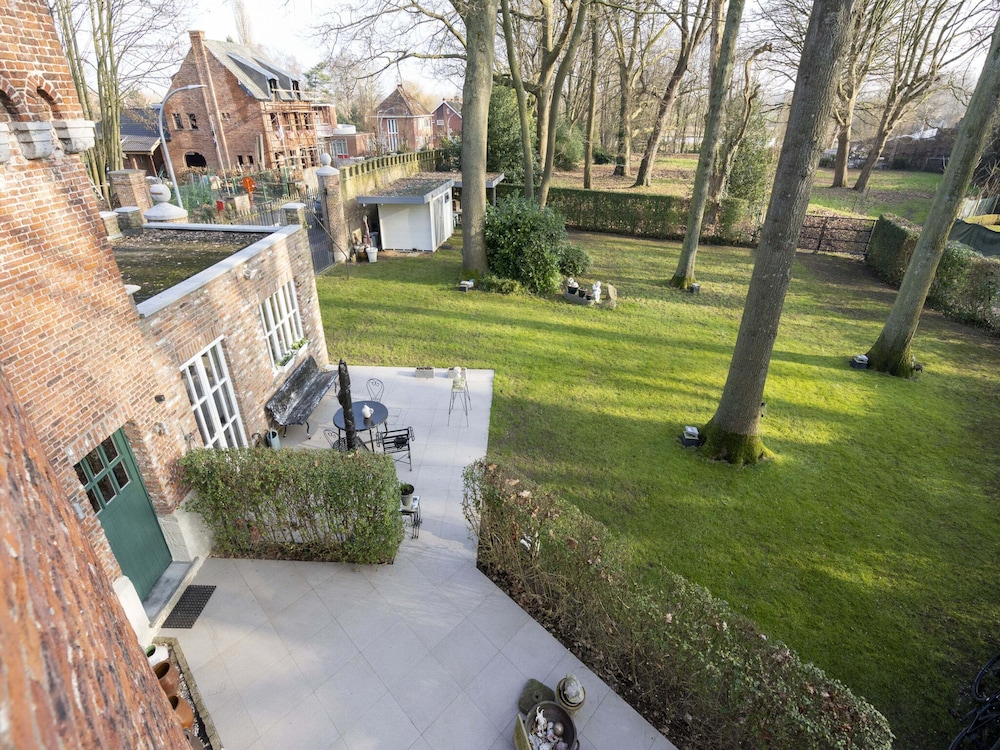 Apartment in Kruibeke Wissekerke Castle