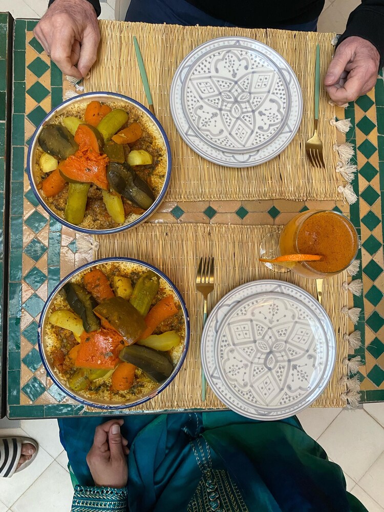 Riad Larbi Khalis