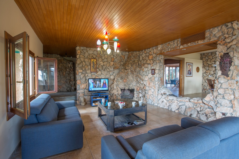 Ayia Napa Holiday Villa Ot7 - Custom Build Villa With Amazing sea Views