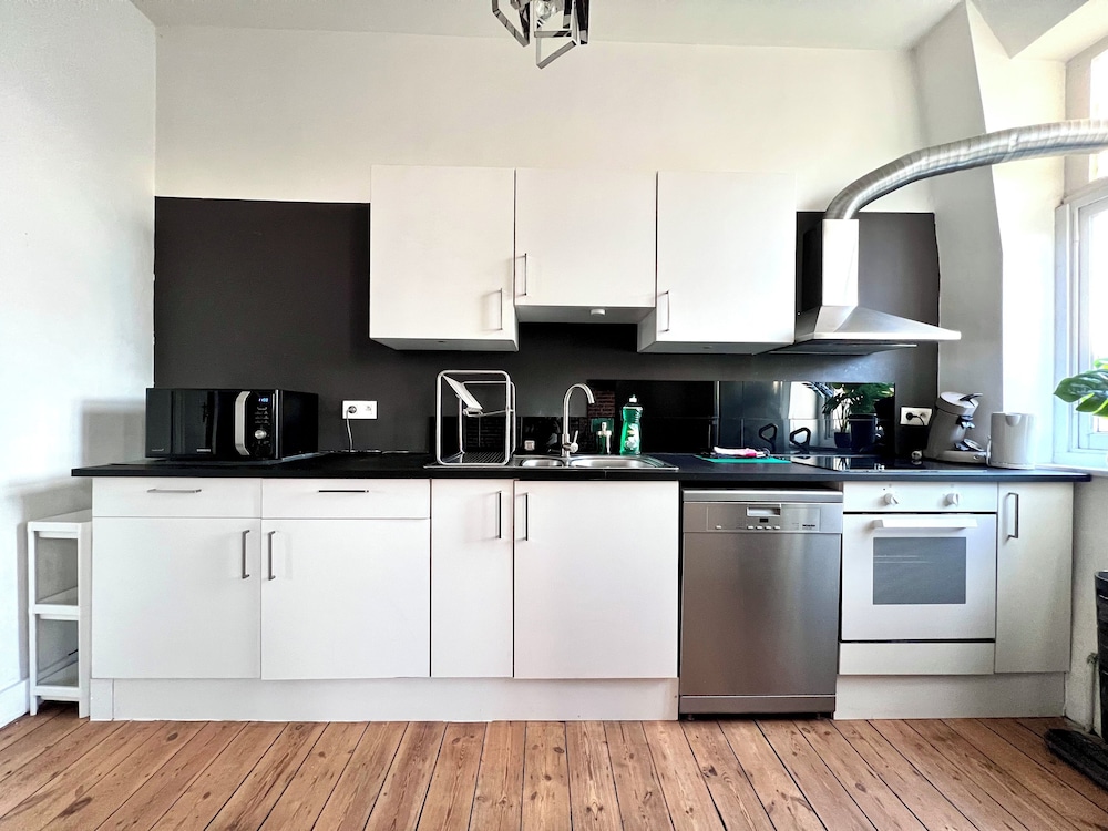 Spacious Family Apartment Midi